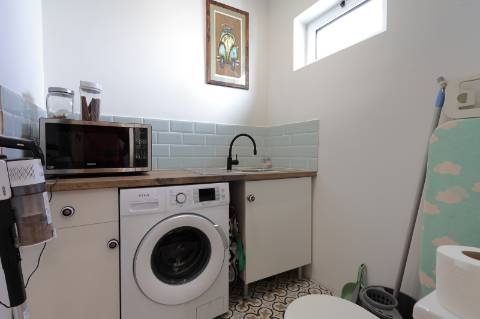 Moradia T2+1 com Garagem e Quintal em Olhão