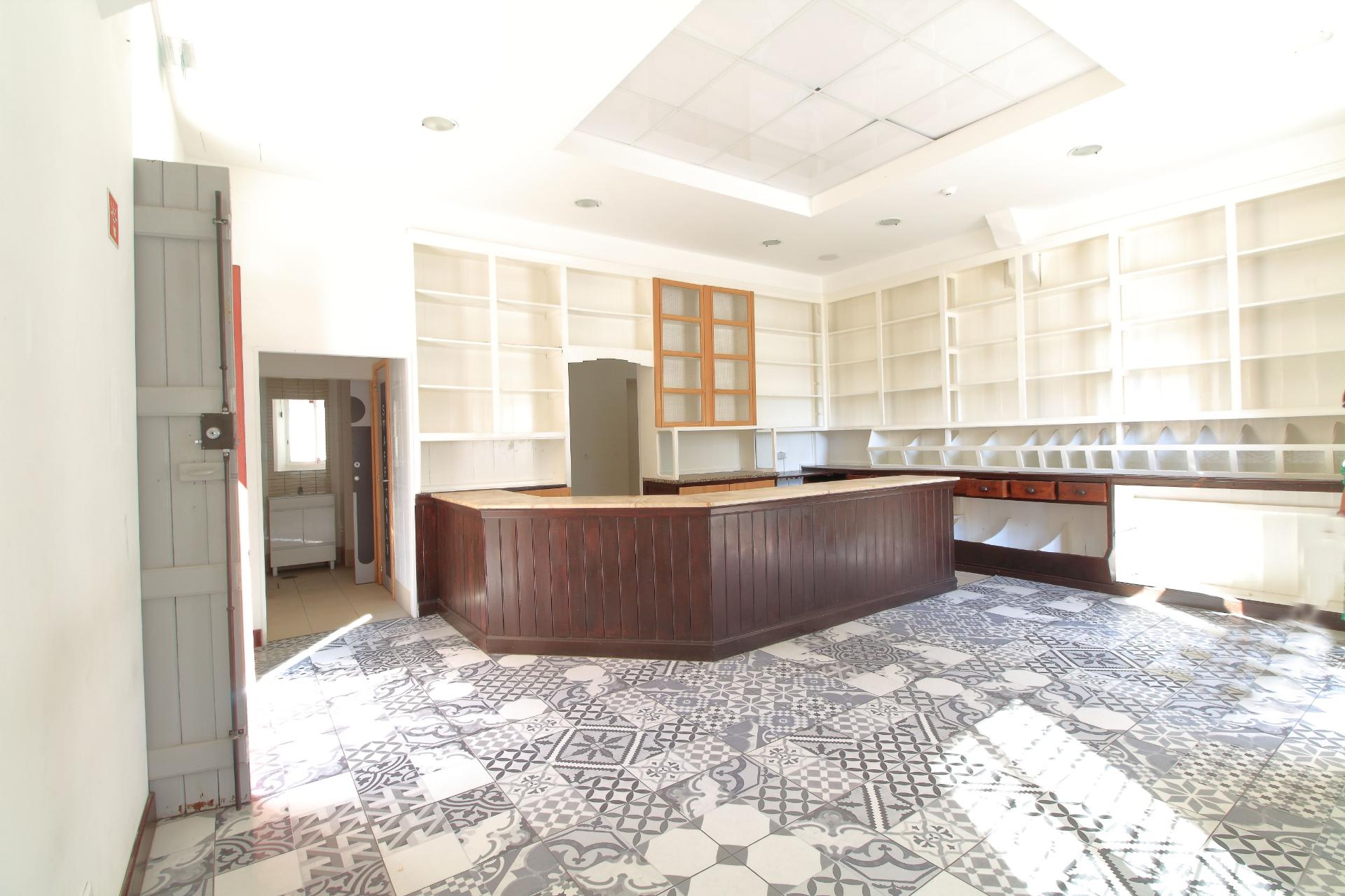 Espaço Comercial em Fuzeta