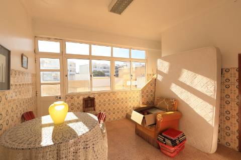 Moradia T2 + 2 com quintal e vista mar em Fuzeta