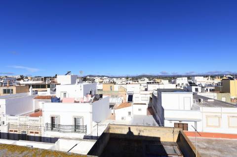 Moradia T2 + 2 com quintal e vista mar em Fuzeta