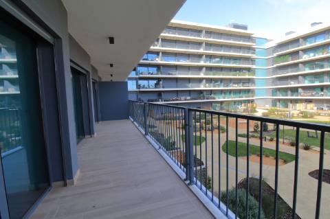 Apartamento T3 em Faro com Estacionamento