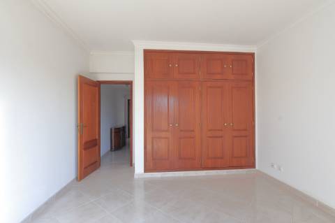 Moradia T2+1 com Quintal em Mato Santo Espírito - Tavira