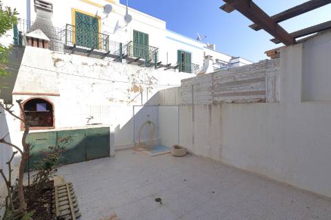 Moradia T2+1 com Quintal em Mato Santo Espírito - Tavira