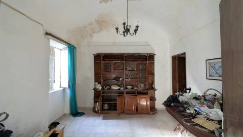 Moradia T2 para Recuperar em Fuzeta