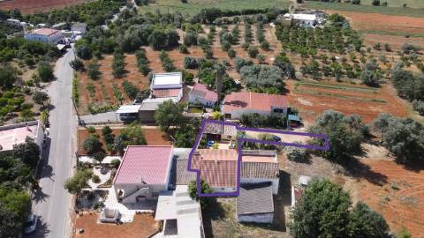 Moradia T2 com Terreno em Gião - Moncarapacho