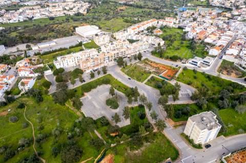4 LOTES DE TERRENO URBANO EM PARCHAL - Algarve