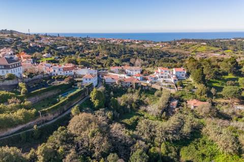 Quinta à venda na rua Candido dos Reis s/n - Vila de Colares - Mucifal