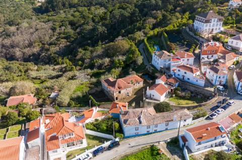 Quinta à venda na rua Candido dos Reis s/n - Vila de Colares - Mucifal