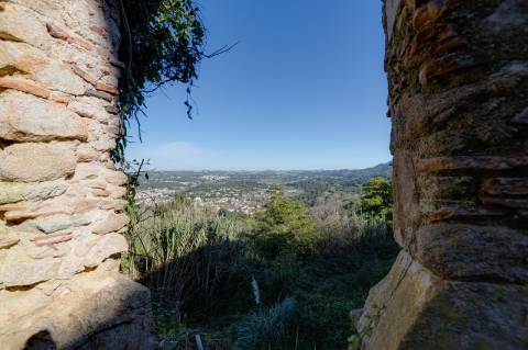 Quinta à venda na rua Candido dos Reis s/n - Vila de Colares - Mucifal