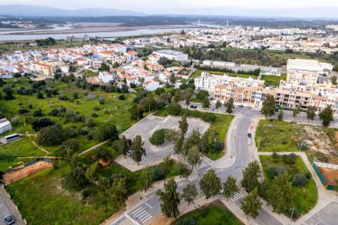 LOTE PARA CONSTRUÇÃO DE 9 APARTAMENTOS A 2 KM DE PORTIMÃO