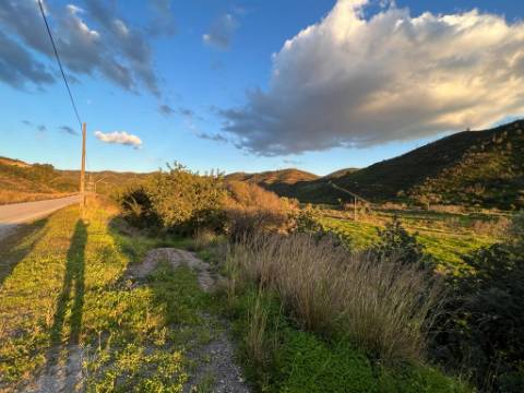 Terreno Rustico em Ribeira do Odelouca - Monchique - Algarve