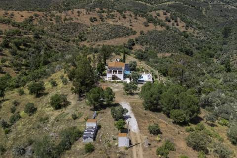 Venda de Quinta no Alentejo com Casa Tradicional, Piscina e 6 Hectares de Terreno - Vila Verde de Ficalho, Alentejo
