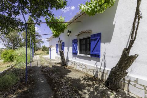 Venda de Quinta no Alentejo com Casa Tradicional, Piscina e 6 Hectares de Terreno - Vila Verde de Ficalho, Alentejo