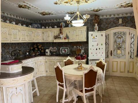 Moradia de Prestígio em Sepins, Cantanhede Um Refúgio de Elegância Clássica e Luxo Contemporâneo