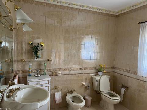 Moradia de Prestígio em Sepins, Cantanhede Um Refúgio de Elegância Clássica e Luxo Contemporâneo