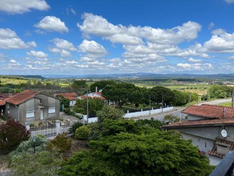 Moradia de Prestígio em Sepins, Cantanhede Um Refúgio de Elegância Clássica e Luxo Contemporâneo