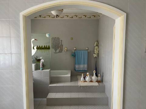 Moradia de Prestígio em Sepins, Cantanhede Um Refúgio de Elegância Clássica e Luxo Contemporâneo