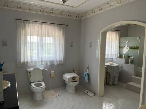 Moradia de Prestígio em Sepins, Cantanhede Um Refúgio de Elegância Clássica e Luxo Contemporâneo