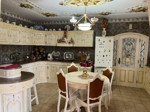 Moradia de Prestígio em Sepins, Cantanhede Um Refúgio de Elegância Clássica e Luxo Contemporâneo