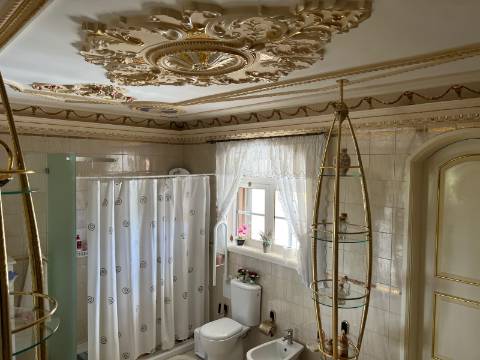 Moradia de Prestígio em Sepins, Cantanhede Um Refúgio de Elegância Clássica e Luxo Contemporâneo