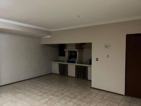 Moradia de Prestígio em Sepins, Cantanhede Um Refúgio de Elegância Clássica e Luxo Contemporâneo