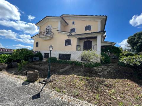 Moradia de Prestígio em Sepins, Cantanhede Um Refúgio de Elegância Clássica e Luxo Contemporâneo