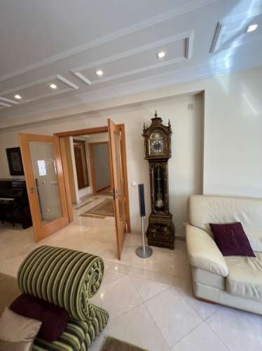 Fantastica Moradia T5 + Apto T3 no Centro de Lagoa/Carvoeiro