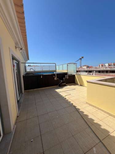 Fantastica Moradia T5 + Apto T3 no Centro de Lagoa/Carvoeiro