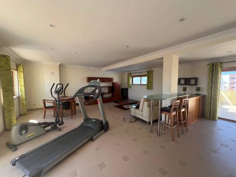 Fantastica Moradia T5 + Apto T3 no Centro de Lagoa/Carvoeiro