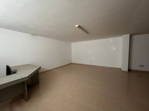 Fantastica Moradia T5 + Apto T3 no Centro de Lagoa/Carvoeiro