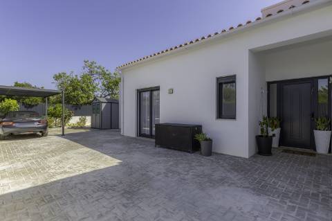 Fantastica Moradia individual entre Portimão e Lagos