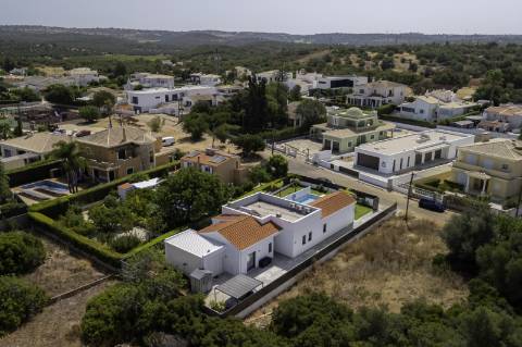 Fantastica Moradia individual entre Portimão e Lagos