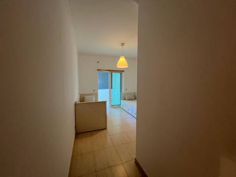 Apartamento T2 mobilado no Alto do Quintao , Portimao para arrendamento anual