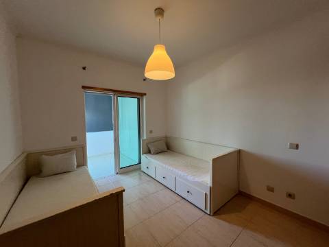 Apartamento T2 mobilado no Alto do Quintao , Portimao para arrendamento anual