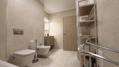 Apartamento T2 na Praia da Rocha - Totalmente Mobilado com Garagem e Piscina