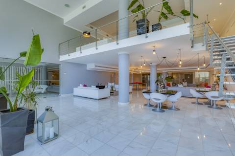 T1 com vistas em Praia da Rocha - Investimento