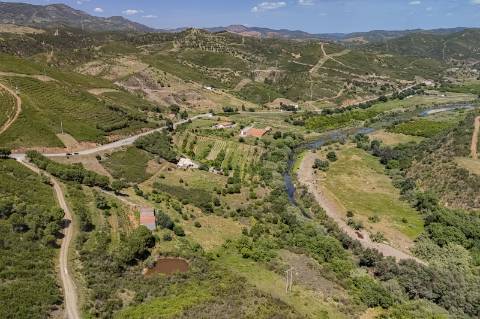 Quinta em Charcoes - Alferce - Monchique