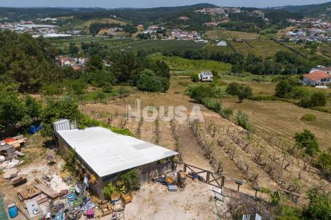 Moradia T3 com terreno na Barreira, Leiria.