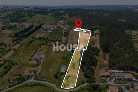 Moradia T3 com terreno na Barreira, Leiria.