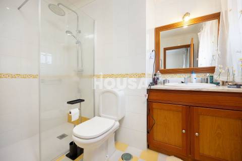 Moradia T3 com terreno na Barreira, Leiria.