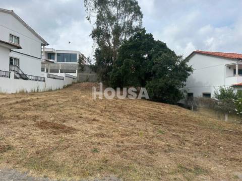 Lote de Terreno para Construção – 671m²