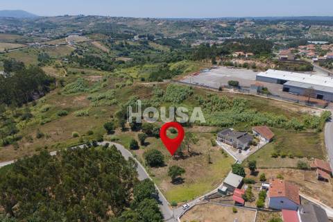 Terreno com 4.340m2 nas Cortes, Leiria.