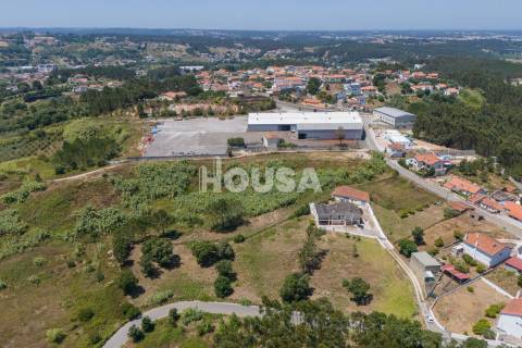 Terreno com 4.340m2 nas Cortes, Leiria.
