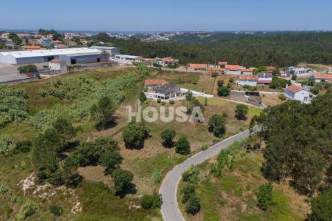 Terreno com 4.340m2 nas Cortes, Leiria.
