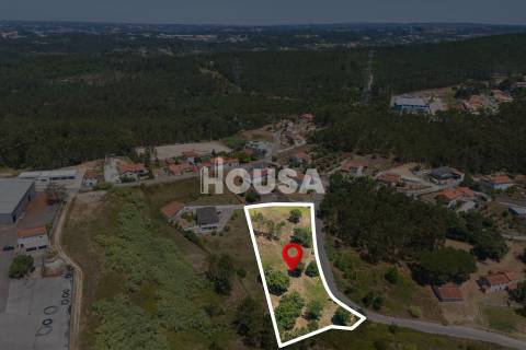 Terreno com 4.340m2 nas Cortes, Leiria.
