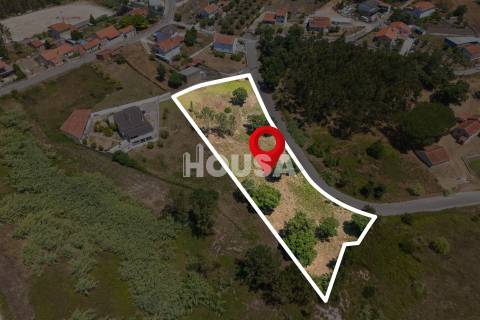 Terreno com 4.340m2 nas Cortes, Leiria.