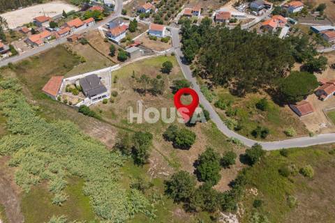 Terreno com 4.340m2 nas Cortes, Leiria.