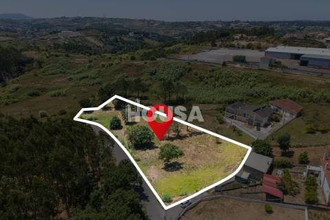Terreno com 4.340m2 nas Cortes, Leiria.