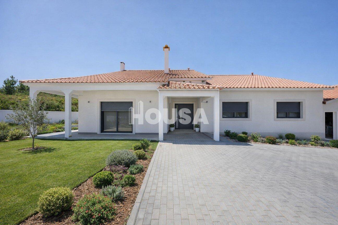 Moradia T3 Térrea Geminada – NOVA