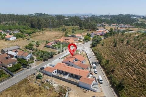 Moradia T3 Térrea Geminada – NOVA